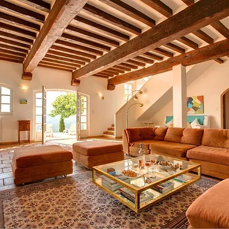 Sleeps 6 Pool Wifi *